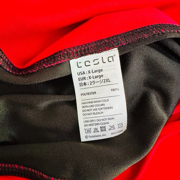 TESLA COLORBLOCK RED AND BLACK SHORT SLEEVE CREW NECK RASH GUARD SHIRT - Picture 4 of 5